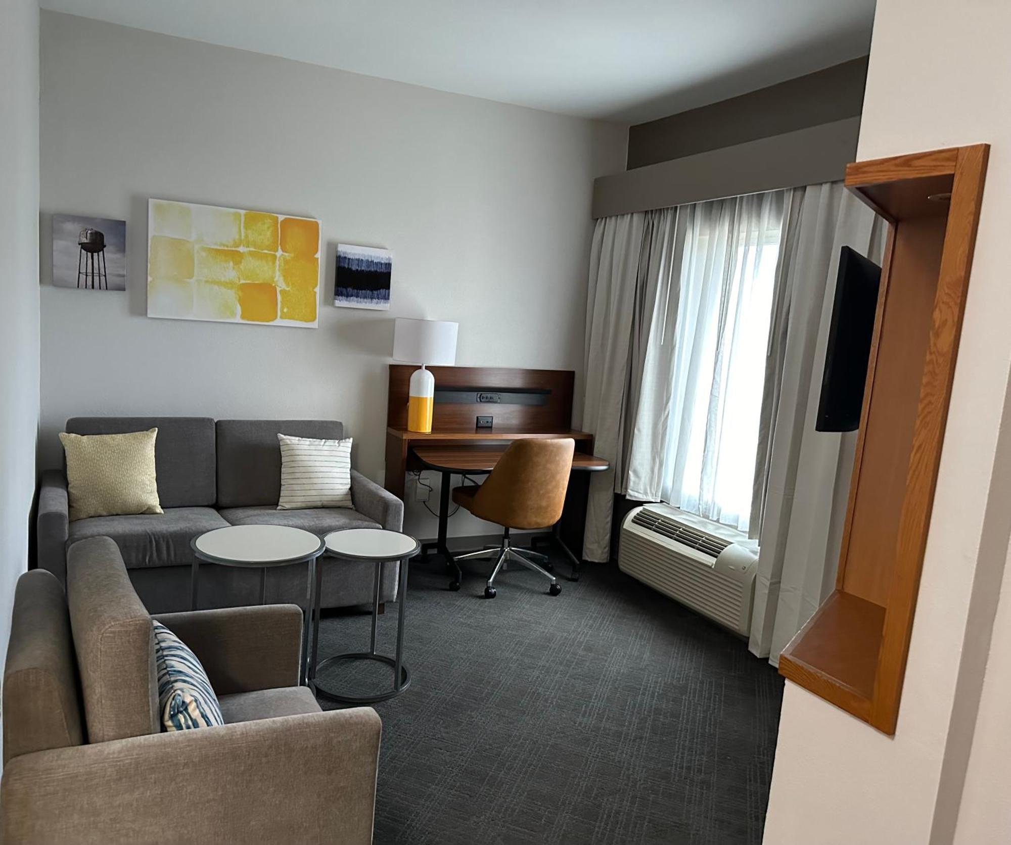 Comfort Inn & Suites Akron South Ngoại thất bức ảnh
