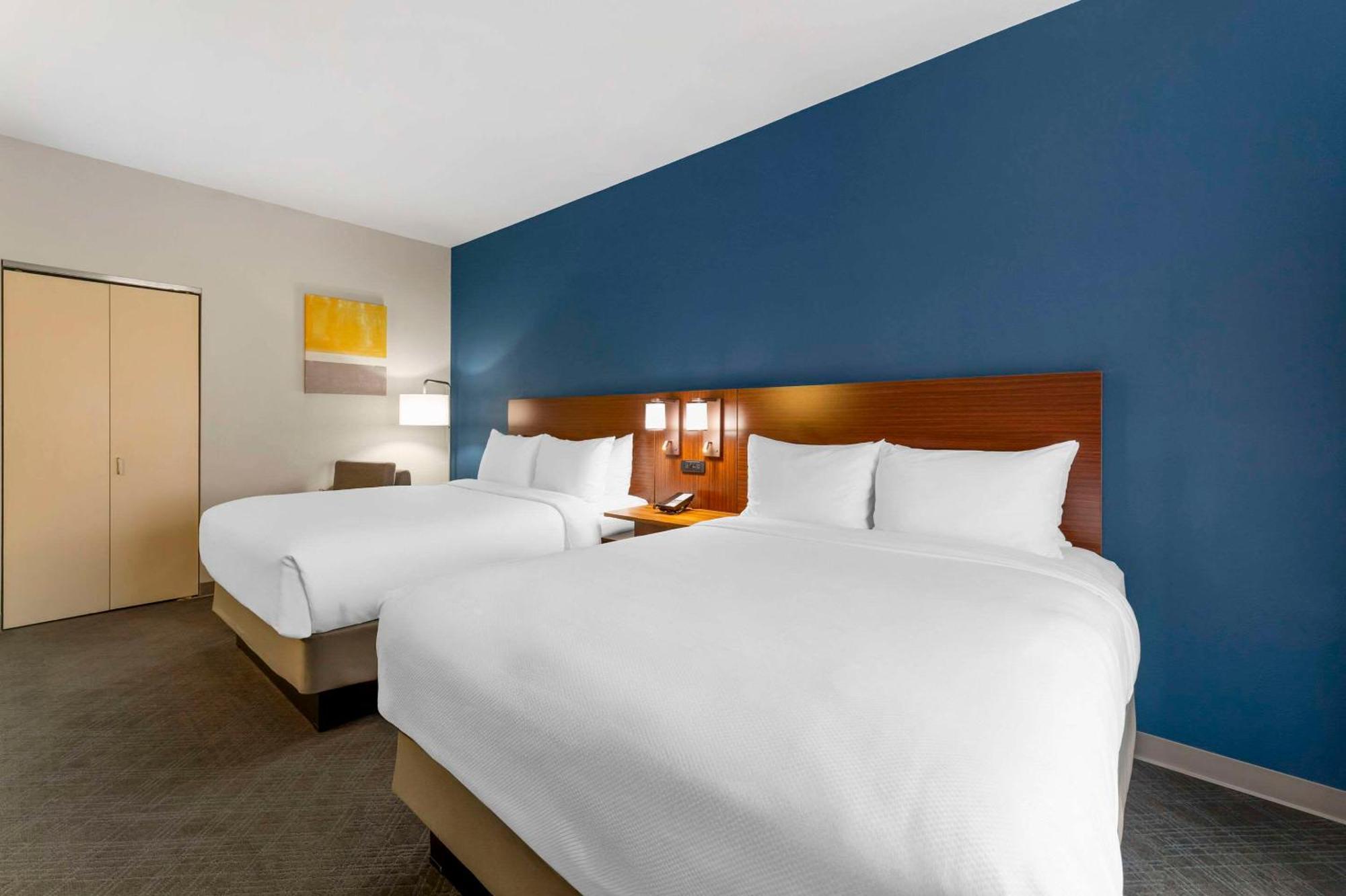 Comfort Inn & Suites Akron South Ngoại thất bức ảnh