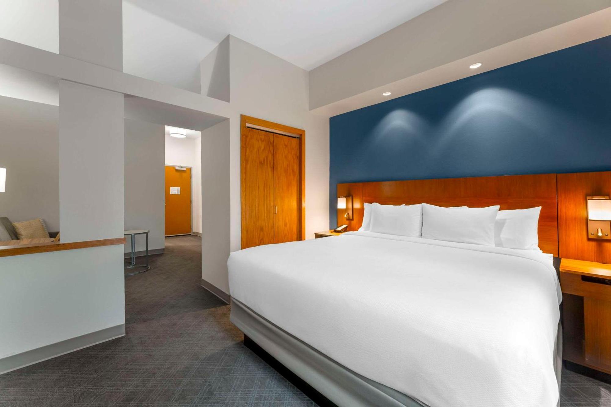 Comfort Inn & Suites Akron South Ngoại thất bức ảnh