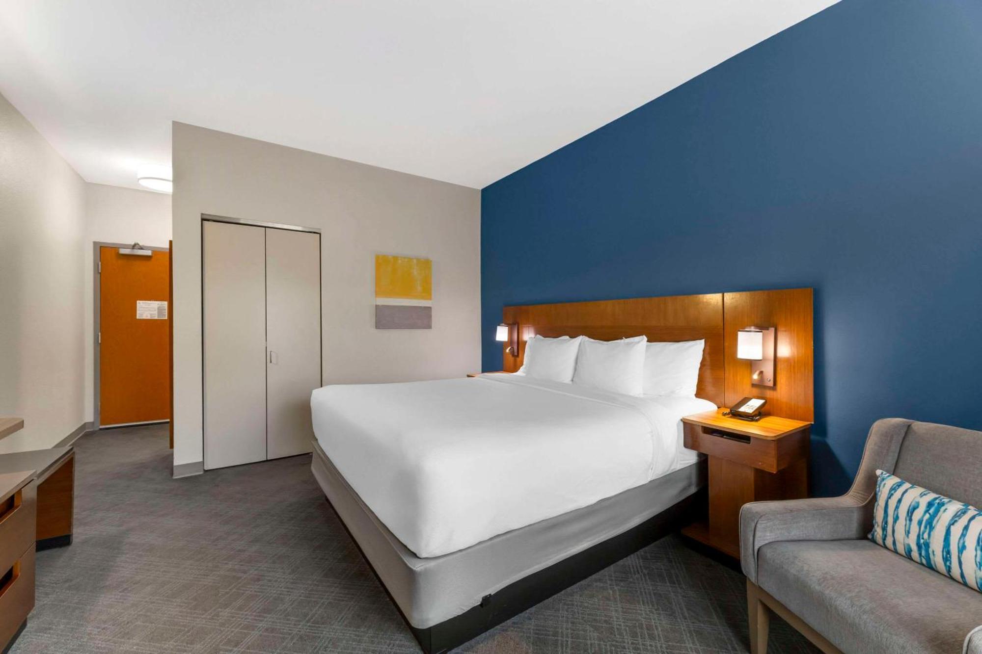 Comfort Inn & Suites Akron South Ngoại thất bức ảnh
