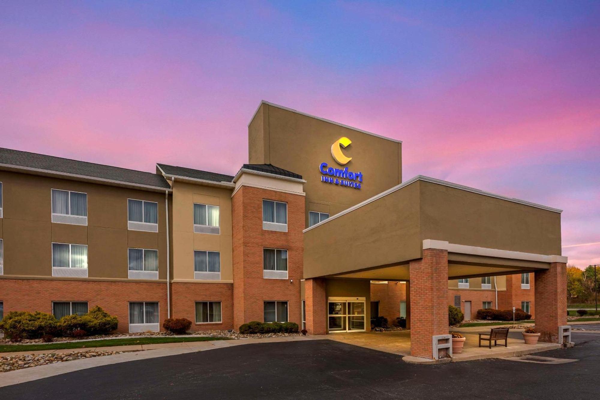 Comfort Inn & Suites Akron South Ngoại thất bức ảnh