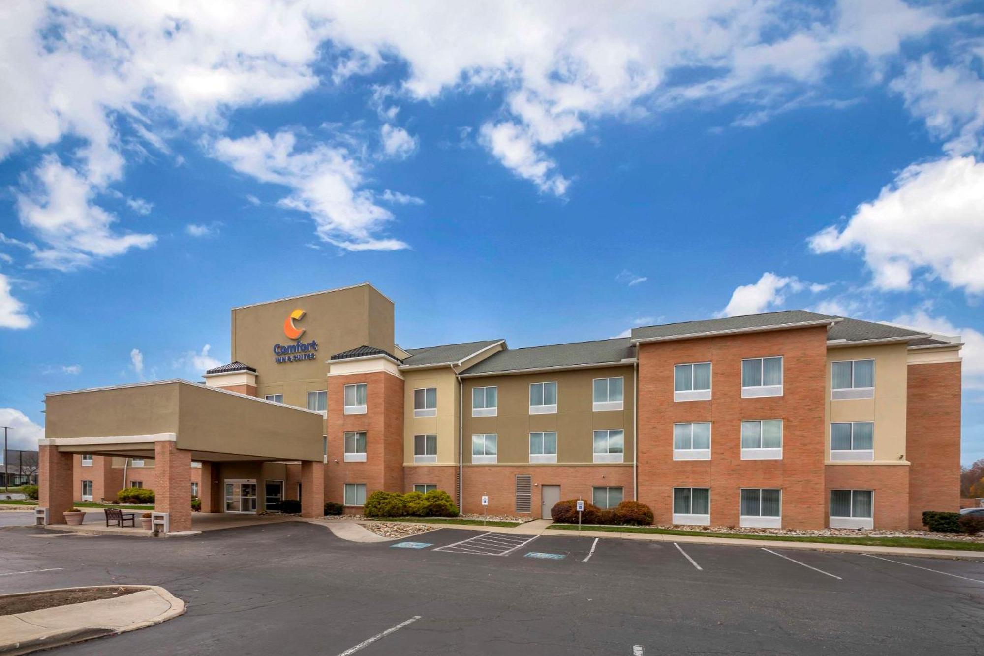 Comfort Inn & Suites Akron South Ngoại thất bức ảnh